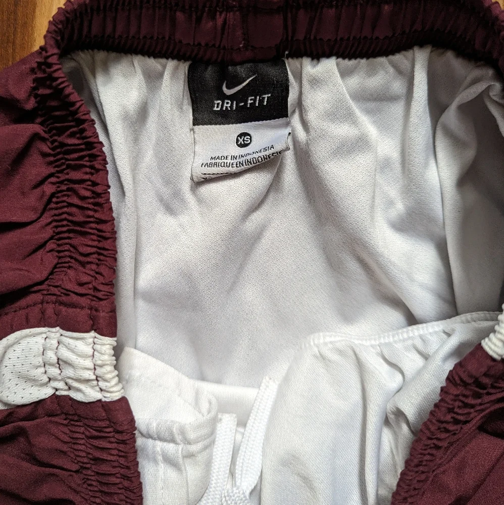 Mississippi State Nike Shorts - Picture 6 of 10